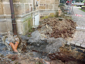 Kanalisierungsarbeiten an St. Crescentius (Foto: Karl-Franz Thiede)